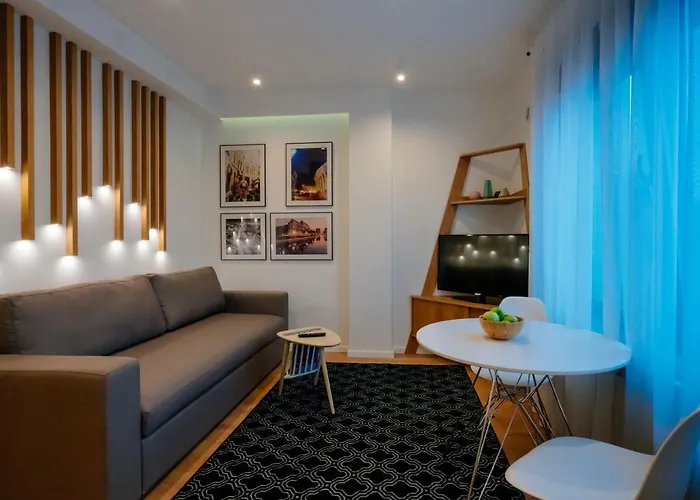 Arbans Cosy Modern In The Center *